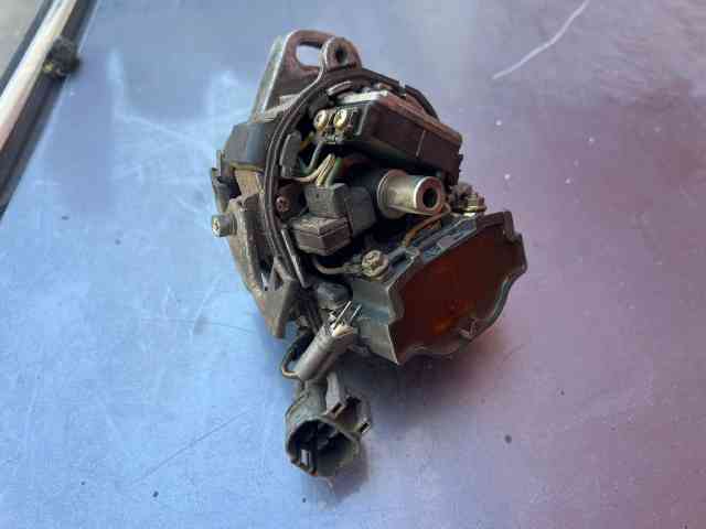 KARTİN TİCARET TOYOTA COROLLA AE101 1.6 ENJEKSİYONLU DİSTRİBÜTÖRLER 1993-1999 ARASI MODELLERE UYUMLUDUR