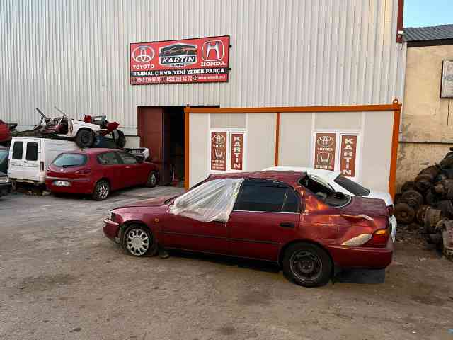 KARTİN TİCARET TOYOTA COROLLA AE101 1.6 ENJEKSİYONLU HURDA BELGELİ ÇIKMA YEDEK PARÇALARI