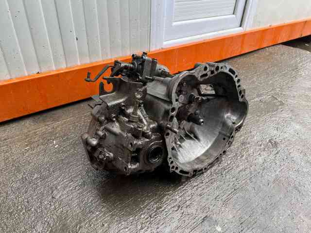 KARTİN TİCARET TOYOTA COROLLA AE101 ÇIKMA ORJİNAL TEMİZ MANUEL ŞANZUMAN 1993-1998 ARASI MODELLERE UYUMLUDUR